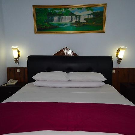 Hotel Indra Toraja Рантепао Екстер'єр фото
